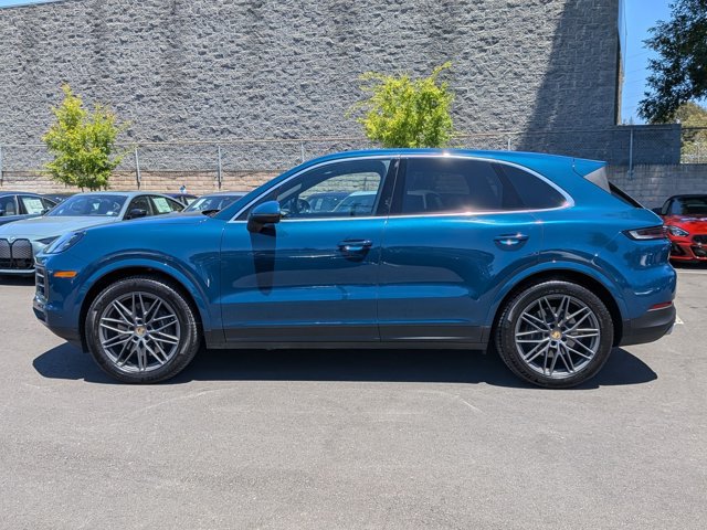 Used 2024 Porsche Cayenne AWD/4WD image 9