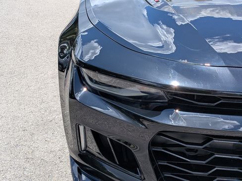 Used 2018 Chevrolet Camaro ZL1 RWD image 9