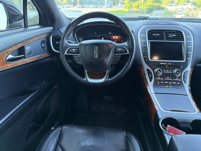 Used 2019 Lincoln Nautilus Reserve FWD image 25