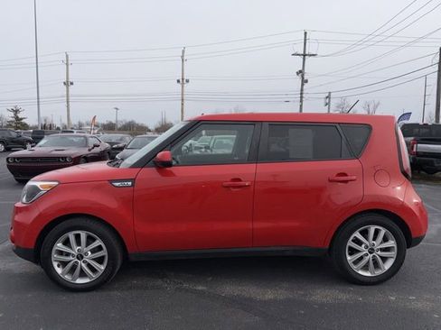 Used 2018 Kia Soul + image 4