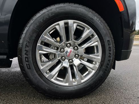 Used 2024 GMC Yukon XL Denali image 19