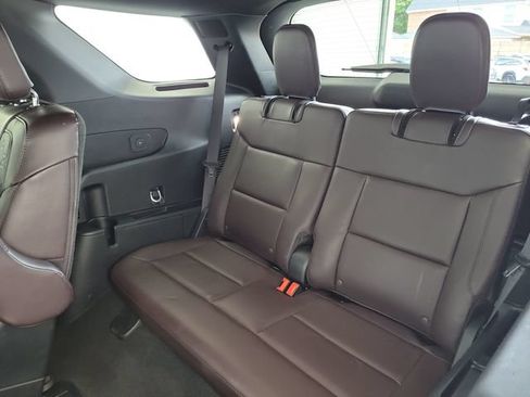 Used 2025 Ford Explorer Platinum w/ LUX Leather Package AWD/4WD image 14