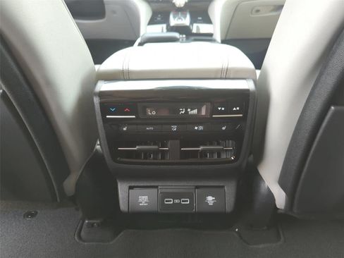 Used 2023 Acura MDX SH-AWD w/ Advance Package image 28
