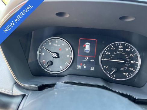 Used 2025 Subaru Outback Premium AWD/4WD image 29