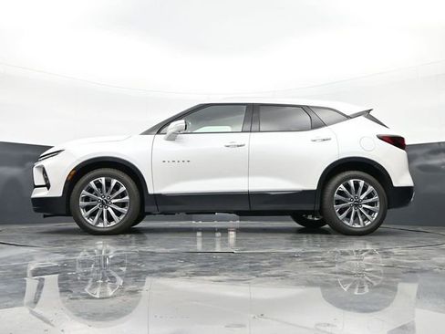 Used 2024 Chevrolet Blazer Premier w/ Driver Confidence II Package image 38