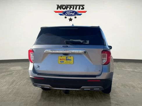 Used 2020 Ford Explorer XLT w/ Equipment Group 202A image 4