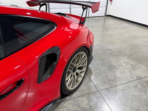 Used 2018 Porsche 911 GT2 RS RWD image 31
