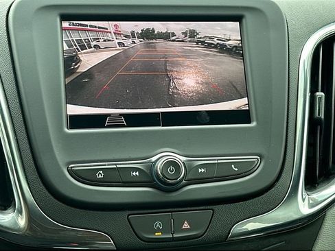 Used 2023 Chevrolet Equinox LT FWD image 22