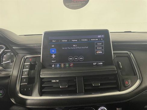 Used 2021 GMC Yukon SLT w/ SLT Premium Package AWD/4WD image 18