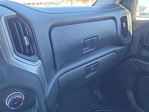 Used 2023 Chevrolet Silverado 1500 Custom image 18