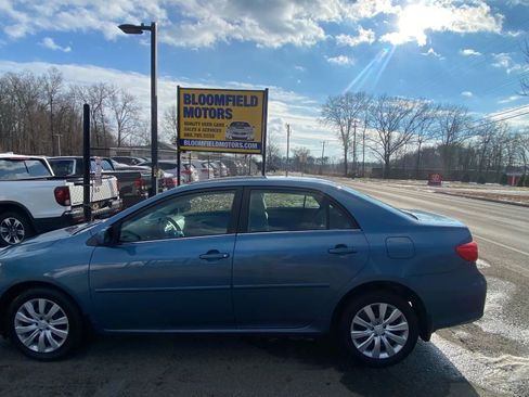 Used 2013 Toyota Corolla LE Special Edition image 2