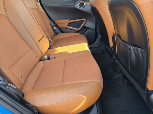 Certified 2025 Kia Soul EX image 15