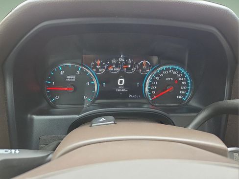 Used 2019 GMC Sierra 2500 Denali w/ Duramax Plus Package AWD/4WD image 23
