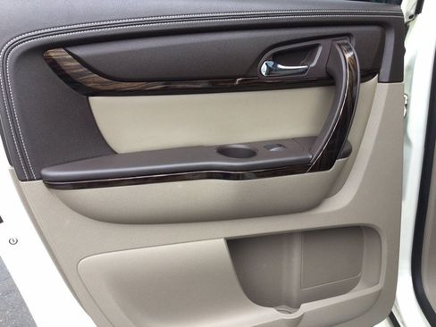 Used 2013 GMC Acadia Denali AWD/4WD image 13