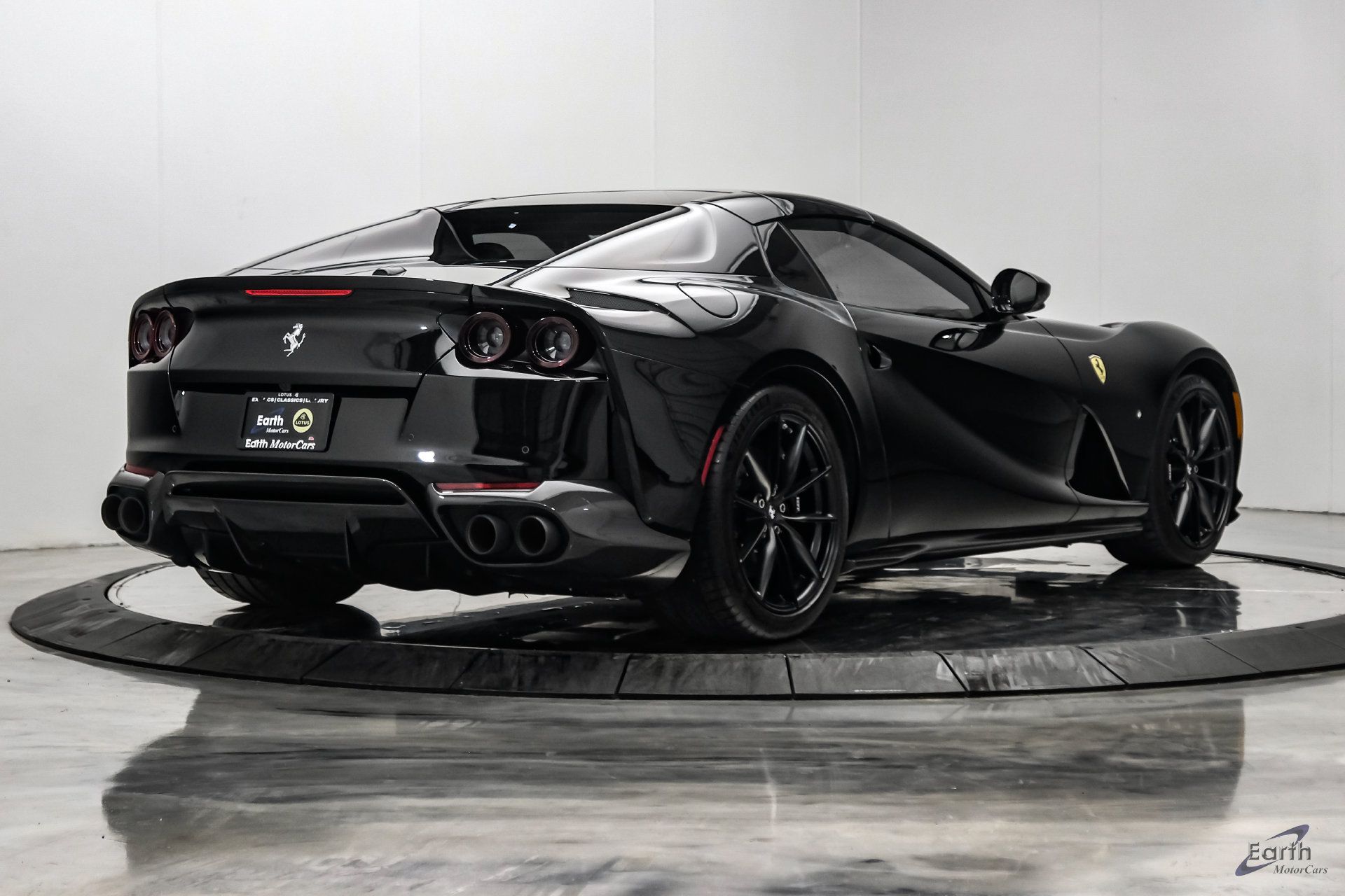 Used 2022 Ferrari 812 GTS RWD image 22