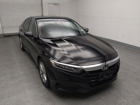 Used 2018 Honda Accord LX image 13