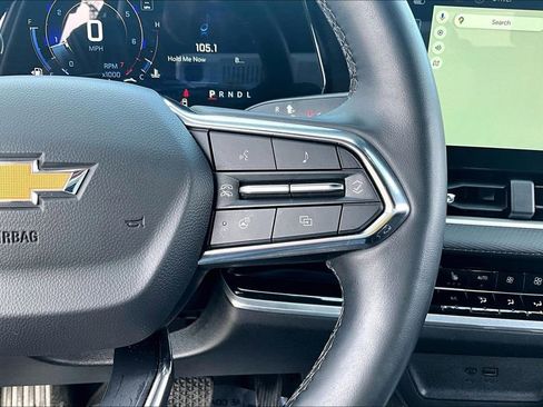 Used 2025 Chevrolet Equinox LT w/ Convenience Package II image 19