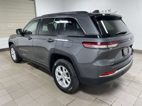 Used 2023 Jeep Grand Cherokee Limited AWD/4WD image 4