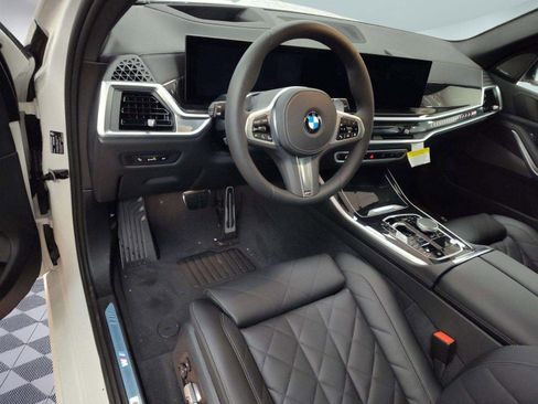Used 2026 BMW X5 xDrive40i w/ M Sport Package image 4