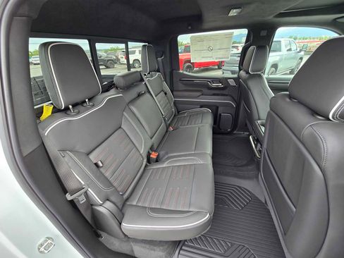 New 2024 GMC Sierra 1500 AT4X w/ AT4X AEV Edition image 17