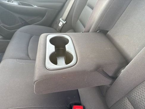 Used 2024 Chevrolet Malibu LT image 36