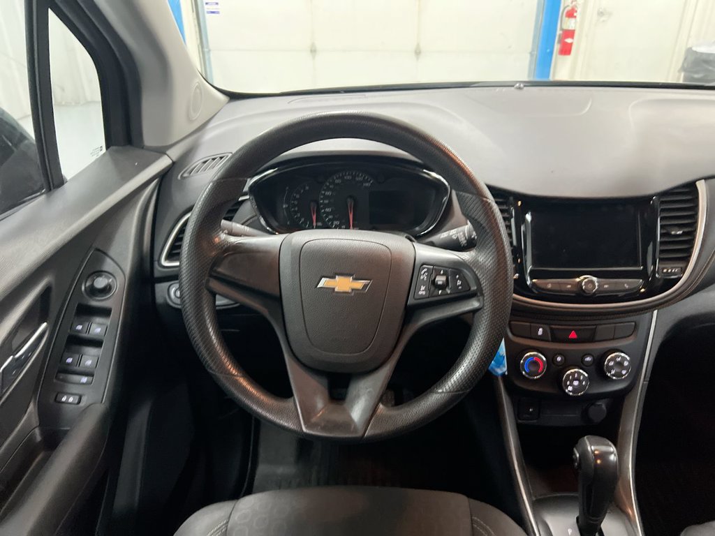 Used 2019 Chevrolet Trax LS FWD image 11