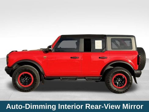 Used 2024 Ford Bronco Badlands image 36