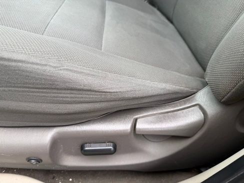 Used 2009 Ford Escape XLT FWD image 9