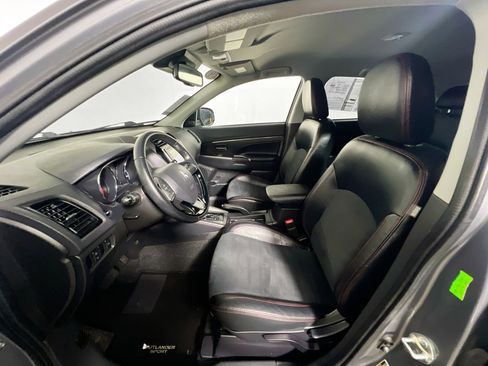 Used 2024 Mitsubishi Outlander Sport SE AWD/4WD image 14
