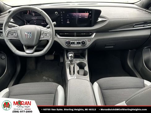 Certified 2024 Buick Envista Sport Touring w/ Convenience I Package FWD image 13