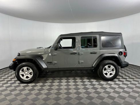 Used 2021 Jeep Wrangler Unlimited Sport image 10