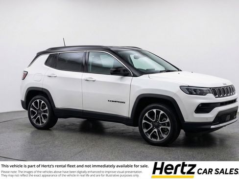 Used 2025 Jeep Compass Trailhawk image 1