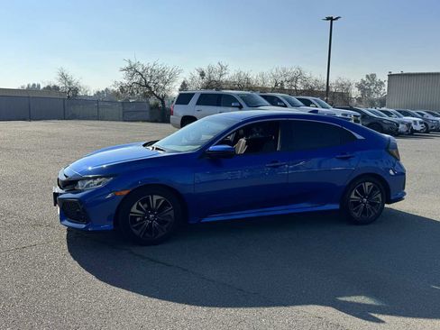 Used 2018 Honda Civic EX image 6