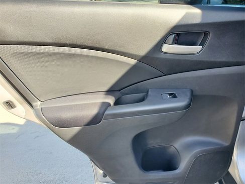 Used 2015 Honda CR-V LX image 13