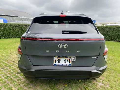 Certified 2025 Hyundai Kona SEL image 6