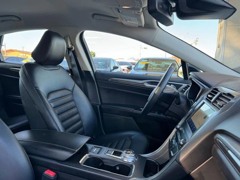 Used 2020 Ford Fusion SEL image 36