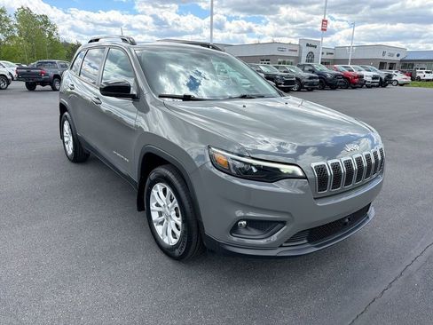 Used 2022 Jeep Cherokee Latitude Lux AWD/4WD image 2