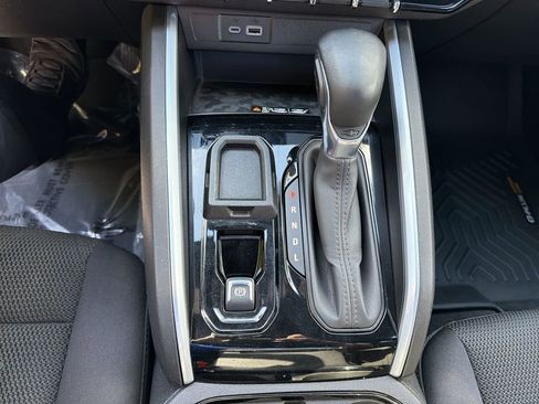 Used 2023 Chevrolet Colorado LT w/ LT Convenience Package II image 28