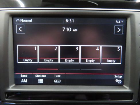 Used 2016 Volkswagen Golf R 4-Door image 15