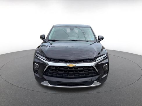 Used 2025 Chevrolet Blazer LT FWD image 4