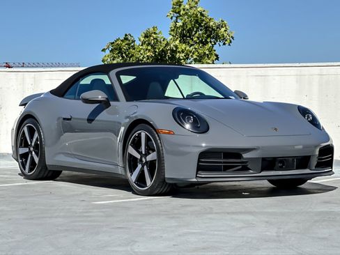 Used 2026 Porsche 911 Carrera RWD image 12