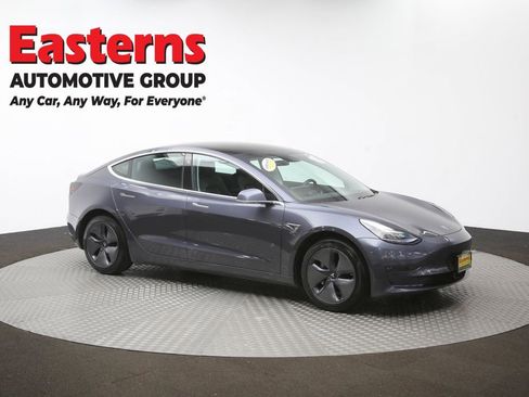 Used 2019 Tesla Model 3 Standard Range image 46