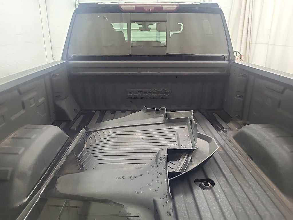 Used 2021 Chevrolet Silverado 2500 High Country w/ Z71 Off-Road Package AWD/4WD image 9