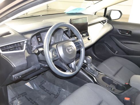 Used 2024 Toyota Corolla LE image 2