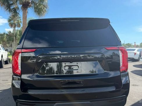 Used 2021 GMC Yukon XL SLT w/ Rear Media and Nav Package AWD/4WD image 6