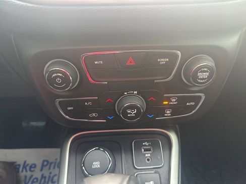 Used 2021 Jeep Compass 80th Special Edition image 17