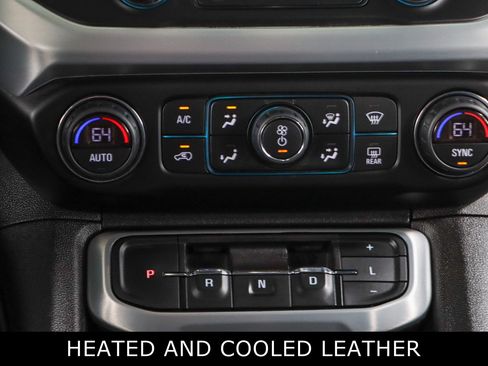 Used 2022 GMC Acadia SLT w/ Technology Package FWD image 20