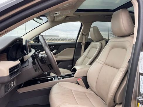 Used 2021 Lincoln Corsair Reserve w/ Elements Package image 6