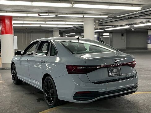 New 2026 Volkswagen Jetta SE image 4