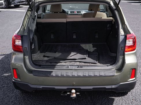 Used 2015 Subaru Outback 2.5i Premium AWD/4WD image 14